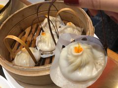 手拆蟹黄小笼包-龍堂蟹黄小笼包(万家丽店)