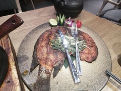 香茅草烤罗非鱼-麦麦山云南菜(复地活力城店)