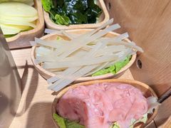 -独食火锅·半米屋台(直营总店)