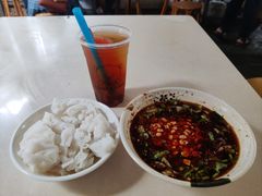 -余庆小吃(小吃一条街店)