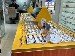 -诺柯视眼镜-蔡司依视路官方工厂店(淞南一店)