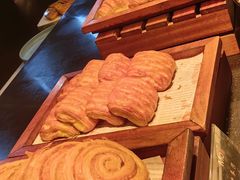 -上海西藏大厦万怡酒店Momo Cafe(徐汇店)