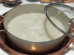-洪氏嗨捞·猪肚鸡火锅(阳光天地店)
