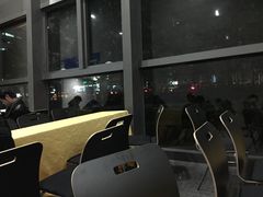 -上海跨国采购会展中心