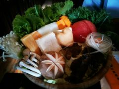 -湊湊火锅·茶憩(新中关购物中心店)