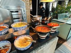 -唐拉雅秀酒店-西锦汇空中BBQ·思创餐厅