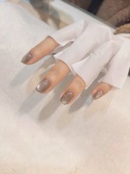 -进巍美甲