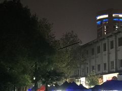 -吴山路夜市