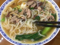 -邱芳粉店(迎宾大道旗舰店)