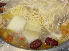 -光头药膳鸡(莱茵小镇店)