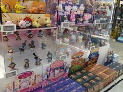 -泡泡玛特POPMART(侨福芳草地店)