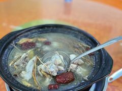 五指毛桃鸡煲-红炎炎农家菜老字号(金水台店)