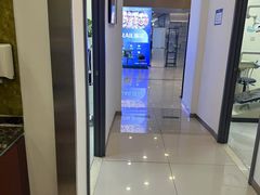 -瑞尔齿科(颐堤港诊所)