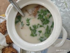 -六和聚传统烤鸭.天津菜(和平店)