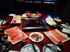 -二荆条·蜀鲜汇城市森林火锅