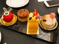 -Salon de The de Joel Robuchon(外滩18号店)