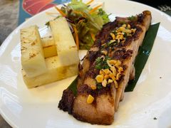 西贡炭烧烤猪颈肉配菠萝-美奈小馆·东南亚菜(福田星河COCO Park店)