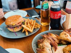 -12 Rocks Beach Bar Cafe