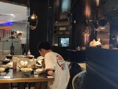大堂-老头儿油爆虾·1987杭州烟火味(湖滨银泰in77D区店)