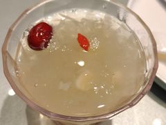 冰糖银耳莲子羹-老济南·地道济南菜(大明湖店)