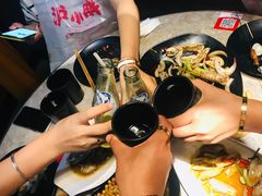 -沪小胖小龙虾(淮海中路旗舰店)