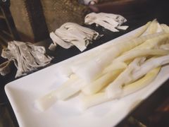 -滇釜火锅·能喝汤的火锅(车公庄店)