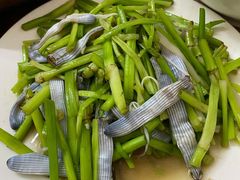 沙虫炒水芹-海口滨海新村143号海南老字号炒菜店