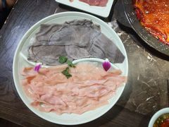 -红九格老火锅(三峡广场店)