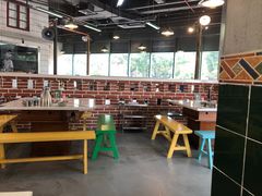 大堂-憨铁匠老火锅(龙岗万科里店)