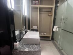 -宜尚酒店(武汉江汉路步行街店)