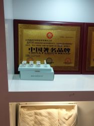 -晶奕空间专业脱毛连锁机构