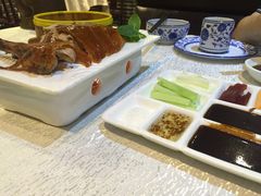 精品烤鸭半只-京味民福烤鸭店(建设四马路店)