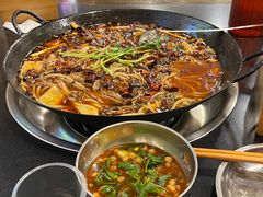 -鸿顺老铁锅美蛙鱼府(解放碑店)