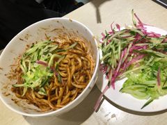 炸酱面-黑八私房老北京炸酱面