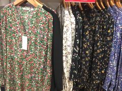 -优衣库(广州番禺万达广场店)