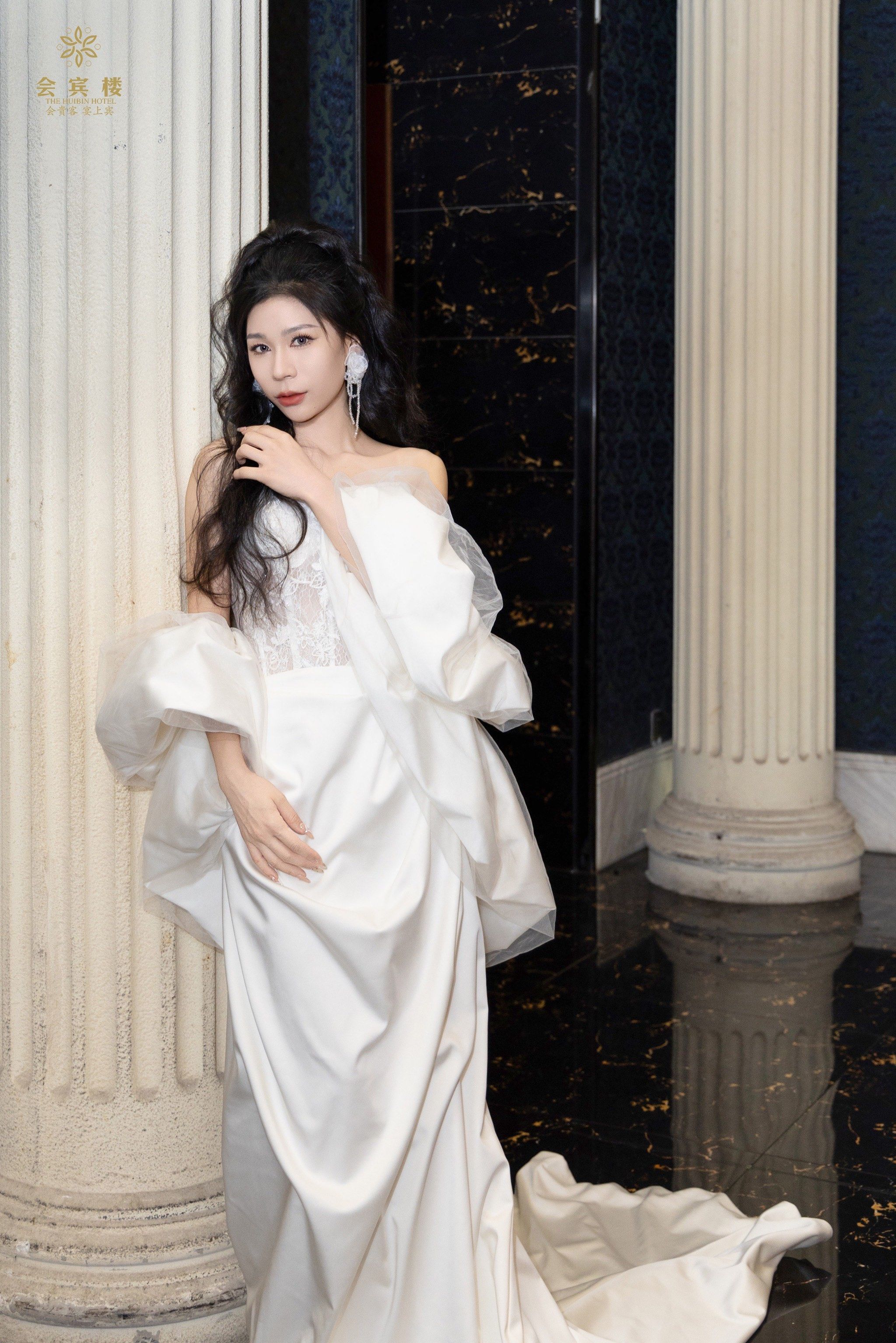 白色礼服 纯净之美