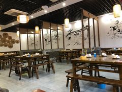 大堂-黄桷树曹家私房菜(江与城店)