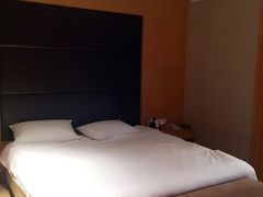 -上海怡沁园度假酒店