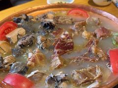 -阿婆情腊排骨火锅(金虹路店)