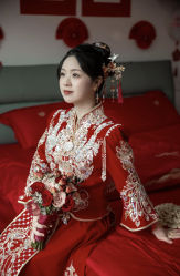 -莫小姐婚纱