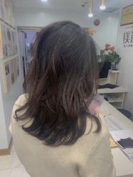 -镁连社·美联社