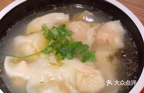 Lü's Shrimp Dumplings