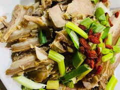 -墨脱石锅椰子鸡•香草鸭•东山羊(大东海店)