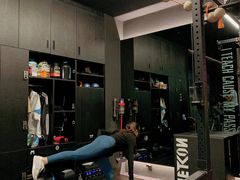 -TOP健身私教工作室(侨香店)