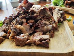 -一群羊手扒肉·火锅·早茶(远东公寓店)