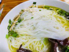 -越洋肖氏老米线(杨家坪店)