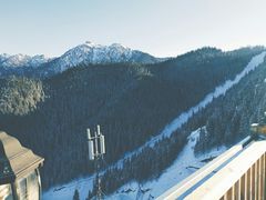 -丝绸之路山地度假区滑雪场