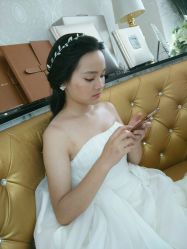 -挪娅婚纱摄影皇家会所