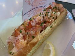 缅因州龙虾卷-Pinchy's Lobster & Champagne Bar
