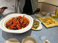 -肥肥虾庄·金牌油焖大虾(东湖欢乐谷店)